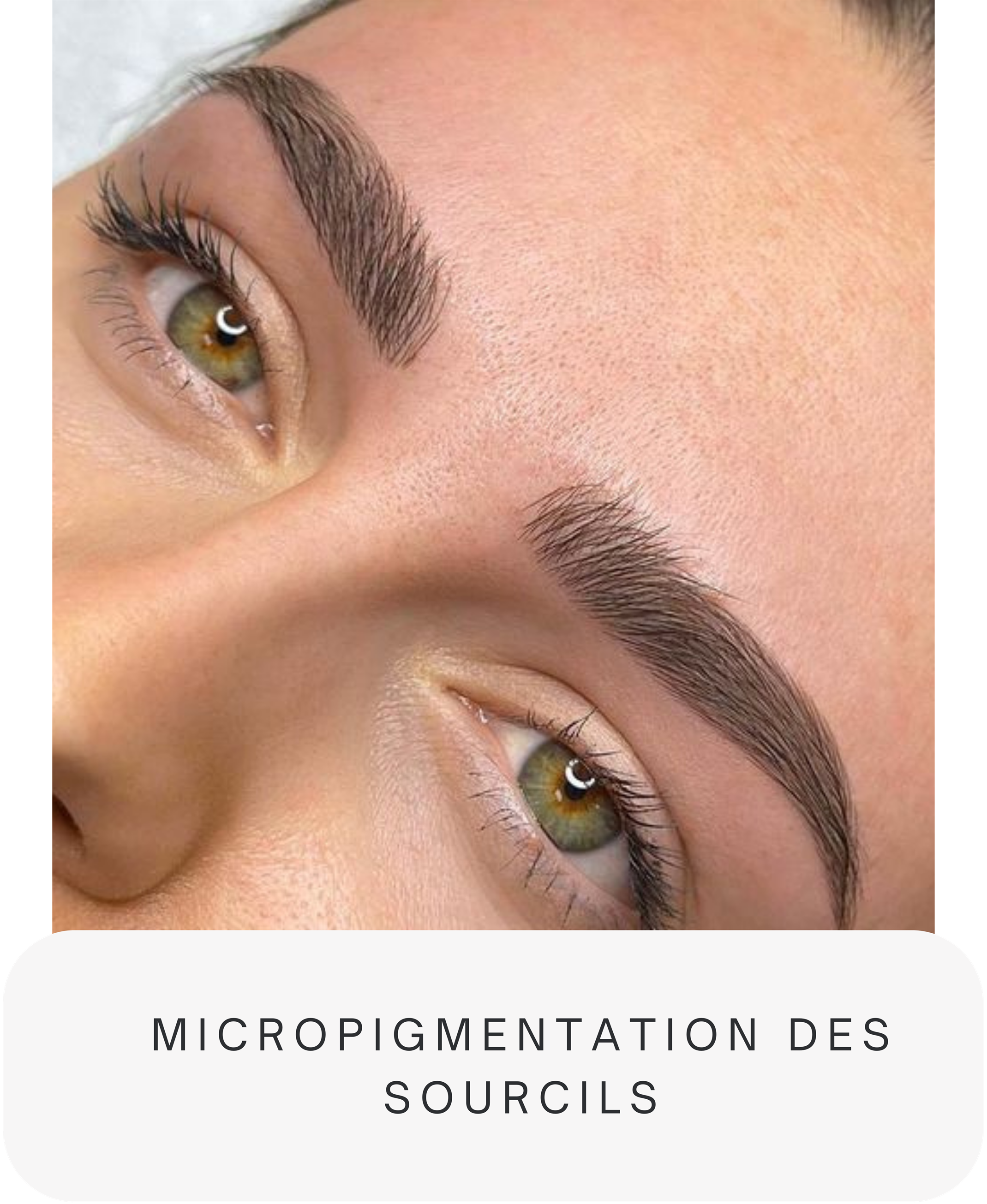 sourcil avec une micropigmentation
